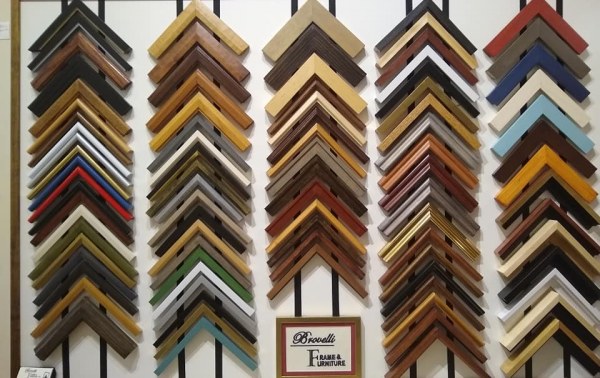 Part of the library of ready-made framing elements available for your art piece